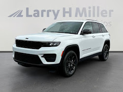 2025 Jeep Grand Cherokee LAREDO 4X4