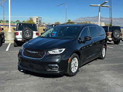2021 Chrysler Pacifica Touring L